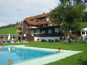 B+B Hotel Sonnenmatte Near Badeparadies Titisee-Neustadt Exteriér fotografie