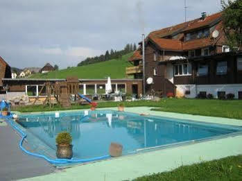 B+B Hotel Sonnenmatte Near Badeparadies Titisee-Neustadt Exteriér fotografie